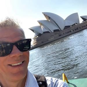 Meet your Posher, Tom